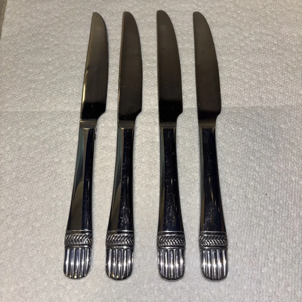 Heritage Mint, Ltd. DALESCROFT Stainless Steel Vietnam - 4 Dinner Knives Knife